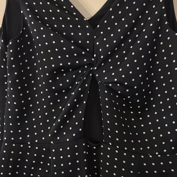 BANANA REPUBLIC NWT LUXURY SATIN FABRIC MIDNIGHT BLUE TWISTED BACK CUT OUT - Picture 2 of 6